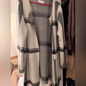 Elle black and white plaid blazer with metallic thread. Size XL